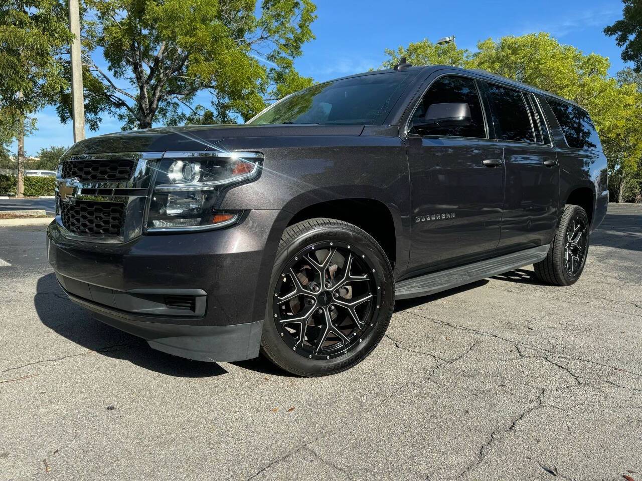 2017 Chevrolet Suburban LT — SUV — 116,726 mi — Hollywood, FL