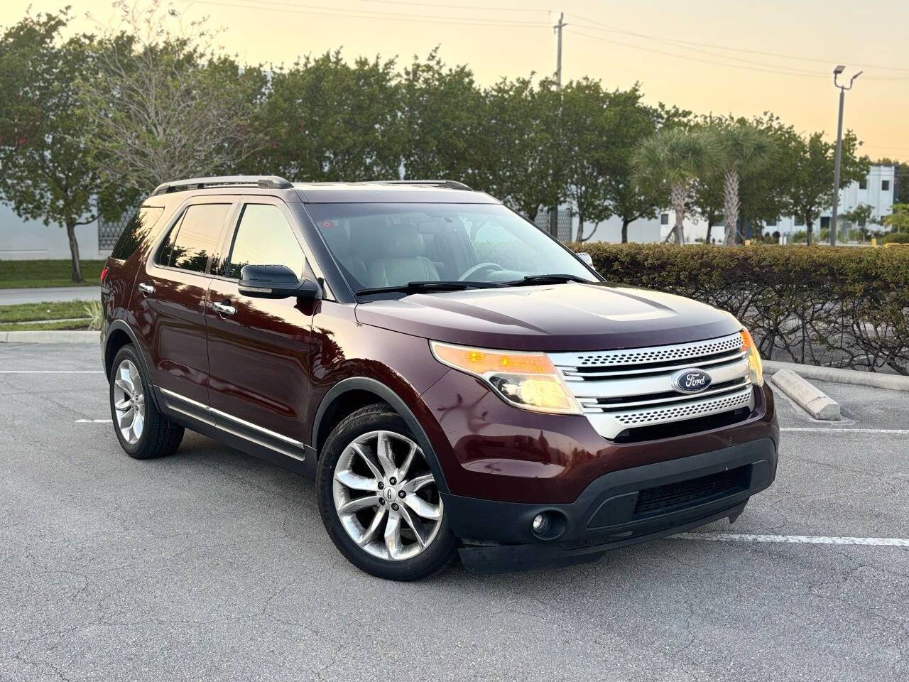 2012 Ford Explorer XLT — SUV — 116,870 mi — Hollywood, FL
