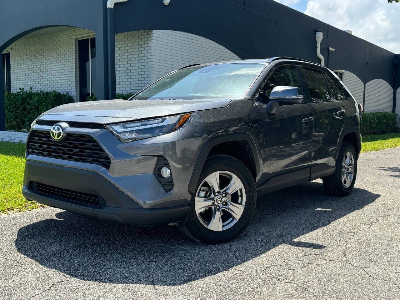 2023 Toyota RAV4 XLE — SUV — 40,714 mi — Hollywood, FL