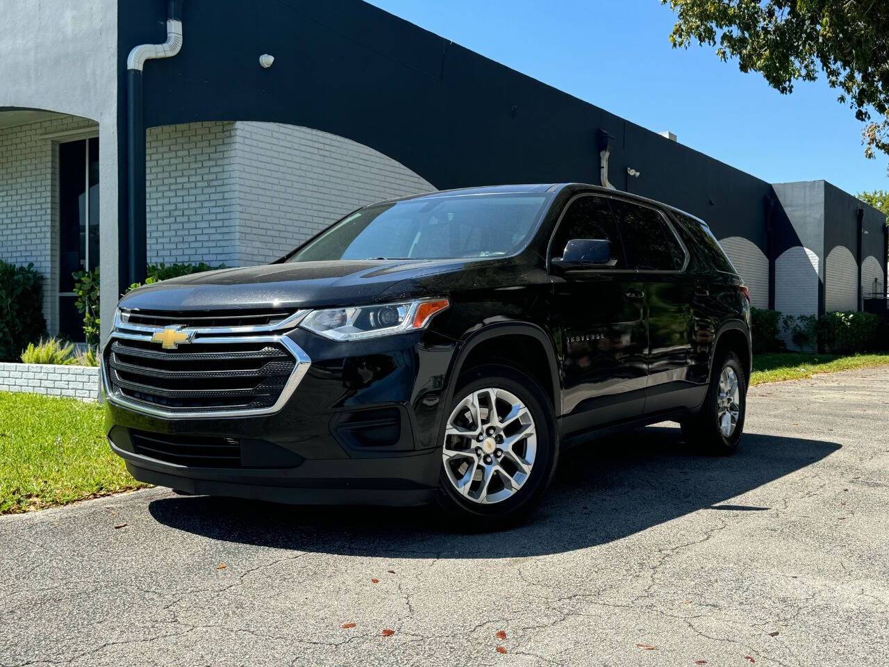 2020 Chevrolet Traverse LS — SUV — 104,843 mi — Hollywood, FL