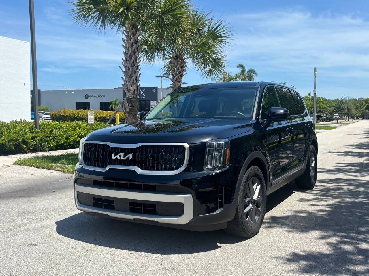 2023 Kia Telluride LX — SUV — 58,787 mi — Hollywood, FL