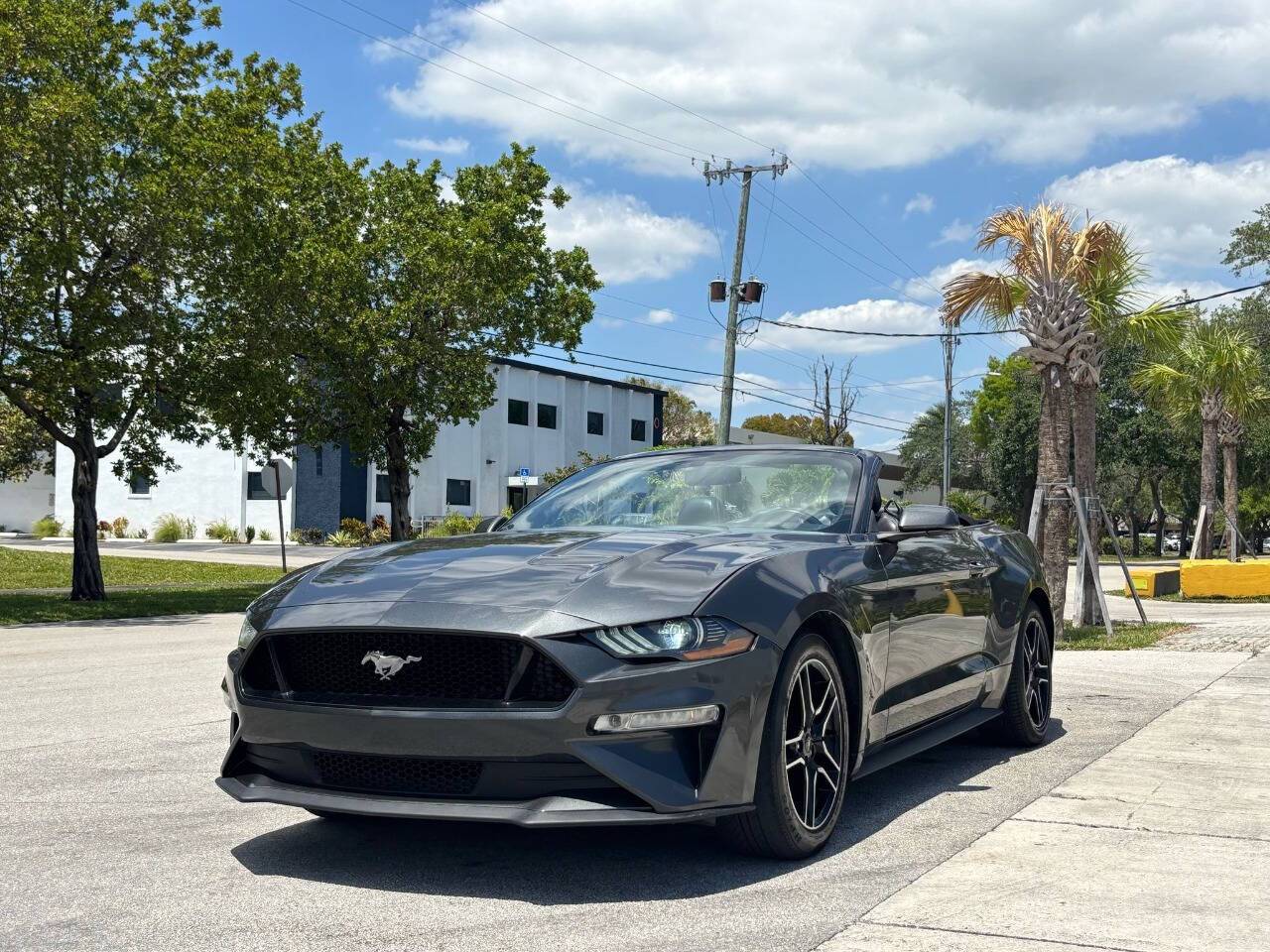 2020 Ford Mustang EcoBoost Premium — Convertible — 53,296 mi — Hollywood, FL