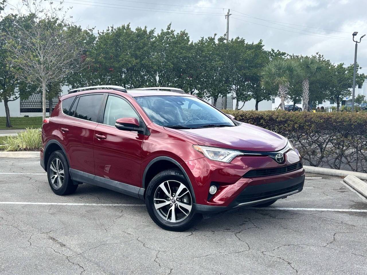 2018 Toyota RAV4 XLE — SUV — 85,812 mi — Hollywood, FL