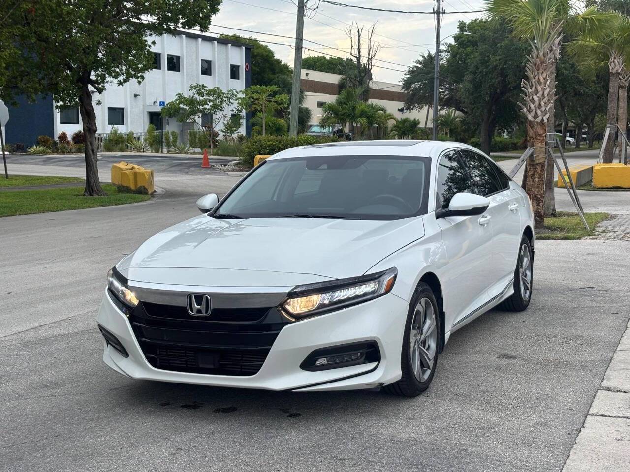 2018 Honda Accord EX-L — Sedan — 132,875 mi — Hollywood, FL
