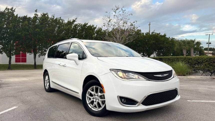 2020 Chrysler Pacifica Touring L — Minivan — 76,278 mi — Hollywood, FL