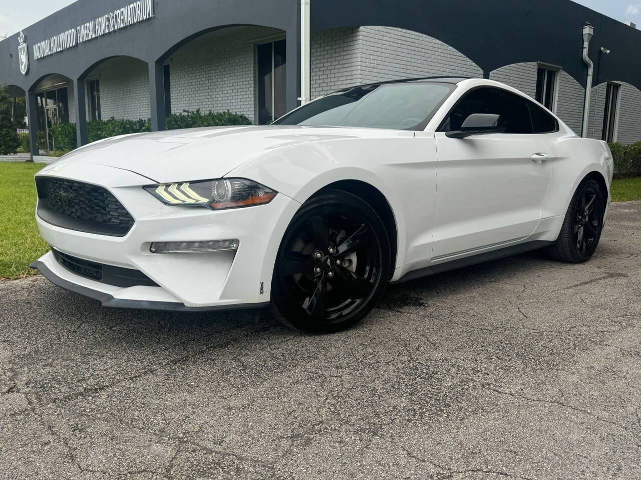 2021 Ford Mustang EcoBoost — Coupe — 30,450 mi — Hollywood, FL