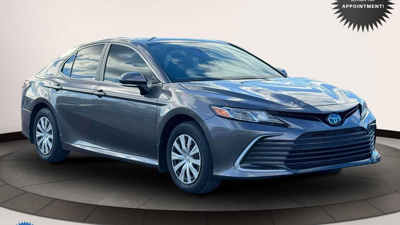 2023 Toyota Camry Hybrid LE — Sedan — 20,769 mi — Newton, NJ