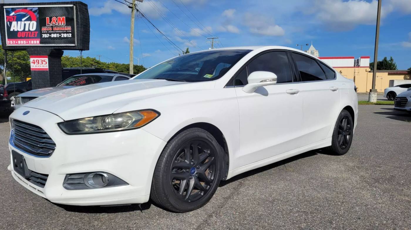2016 Ford Fusion SE
