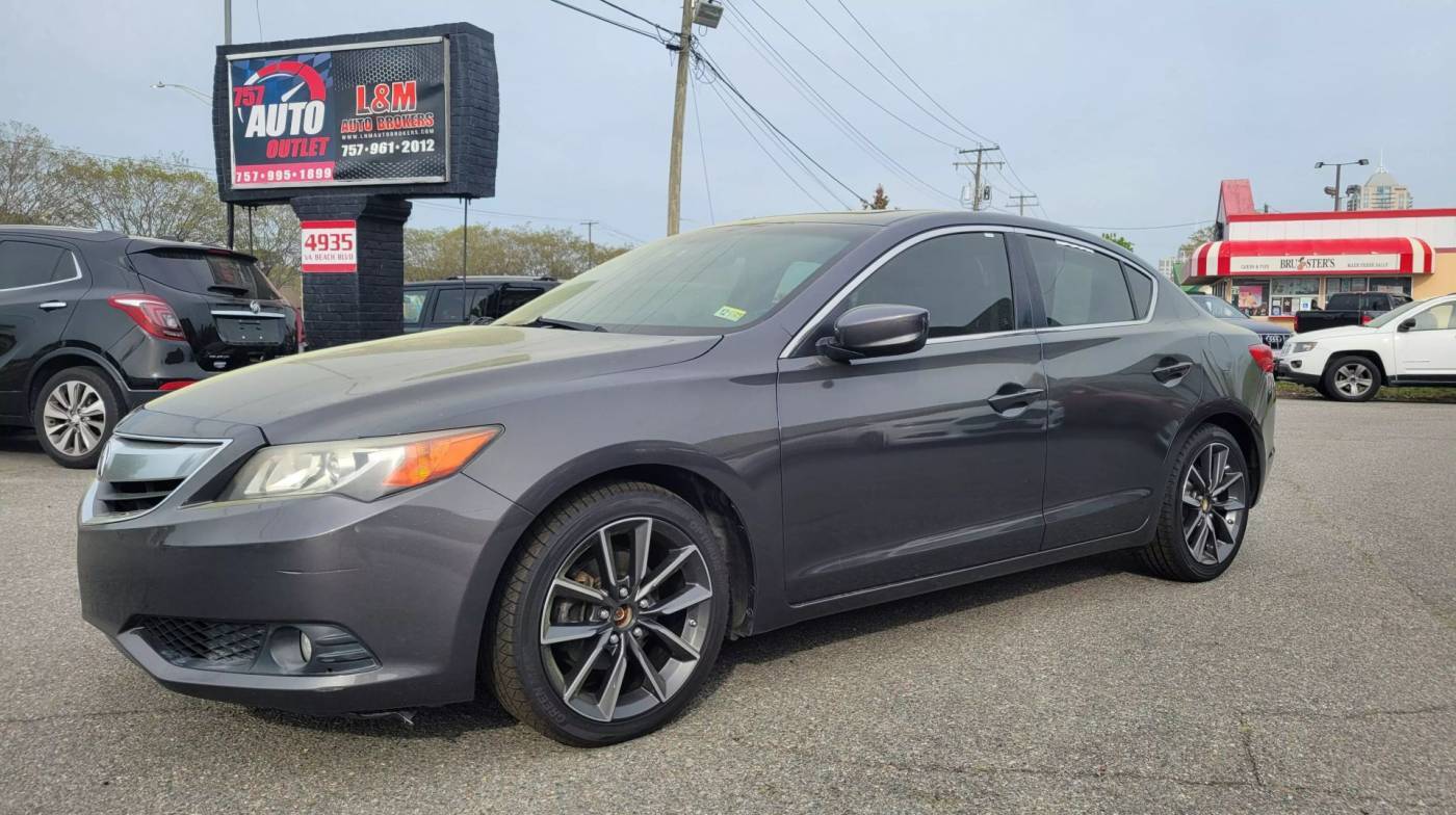 2013 Acura ILX 2.0L w/Premium