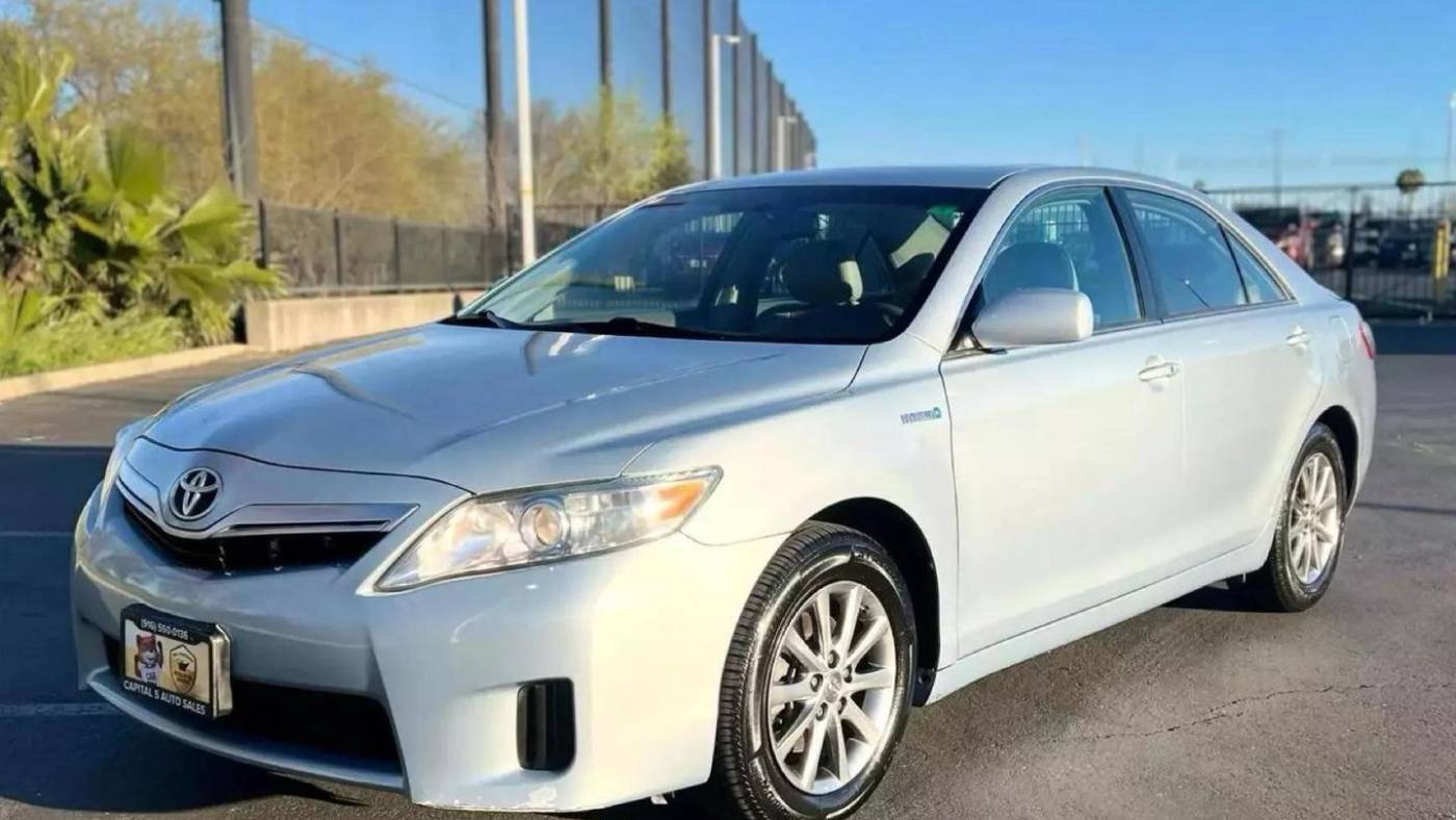2011 Toyota Camry Hybrid — Sedan — 148,258 mi — Sacramento, CA
