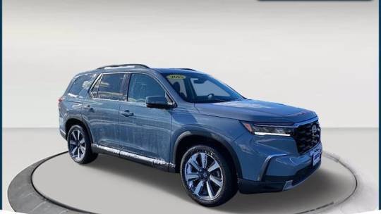 2025 Honda Pilot Touring — SUV — 6,376 mi — Raynham, MA