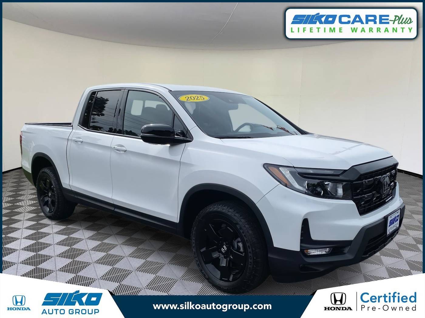 2025 Honda Ridgeline Black Edition — Pickup Truck — 618 mi — Raynham, MA