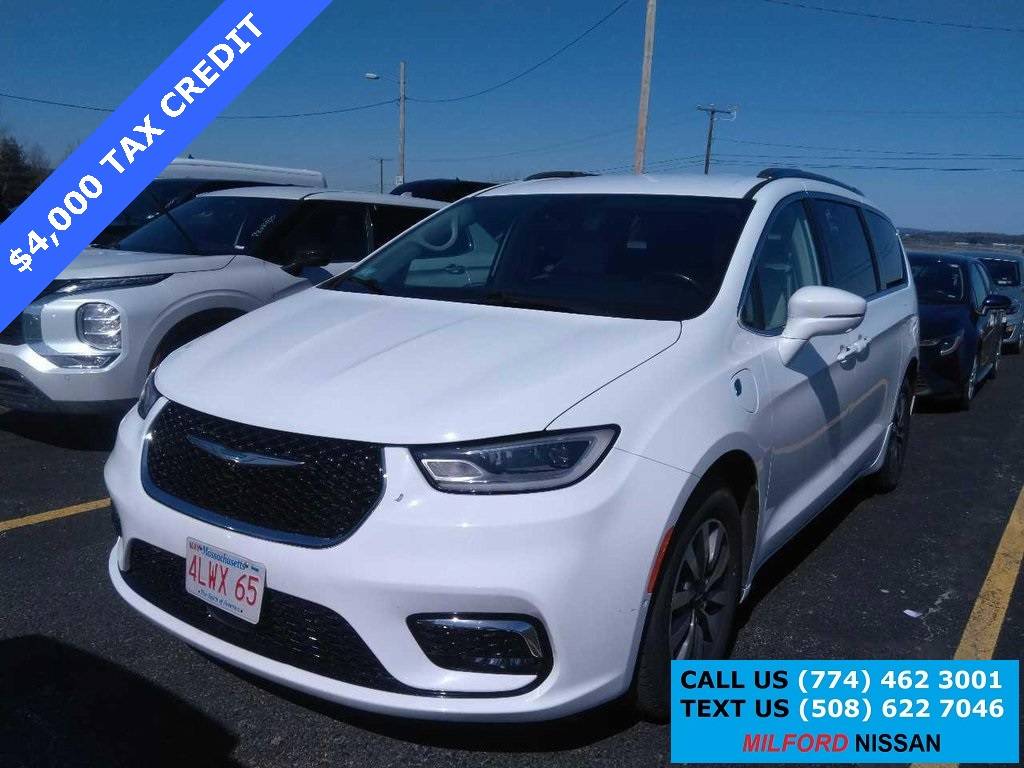2021 Chrysler Pacifica Hybrid Touring L — Minivan — 60,840 mi — Milford, MA