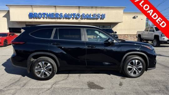 2023 Toyota Highlander XLE — SUV — 33,678 mi — Lexington, KY
