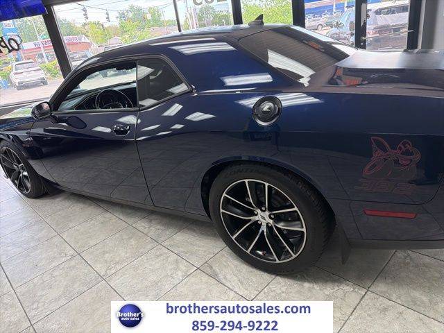 2017 Dodge Challenger 392 Hemi Scat Pack Shaker