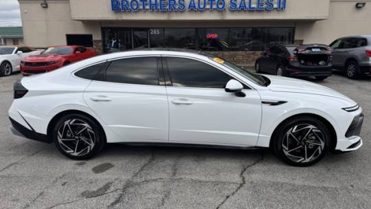 2024 Hyundai Sonata SEL — Sedan — 13,498 mi — Lexington, KY