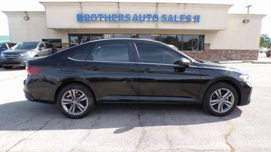 2023 Volkswagen Jetta SE — Sedan — 17,384 mi — Lexington, KY