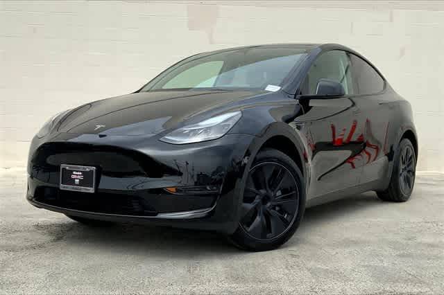 2024 Tesla Model Y Standard Range — SUV — 3,202 mi — Honolulu, HI