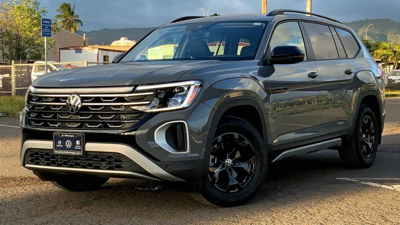 2024 Volkswagen Atlas Peak Edition SEL — SUV — 6,831 mi — Honolulu, HI
