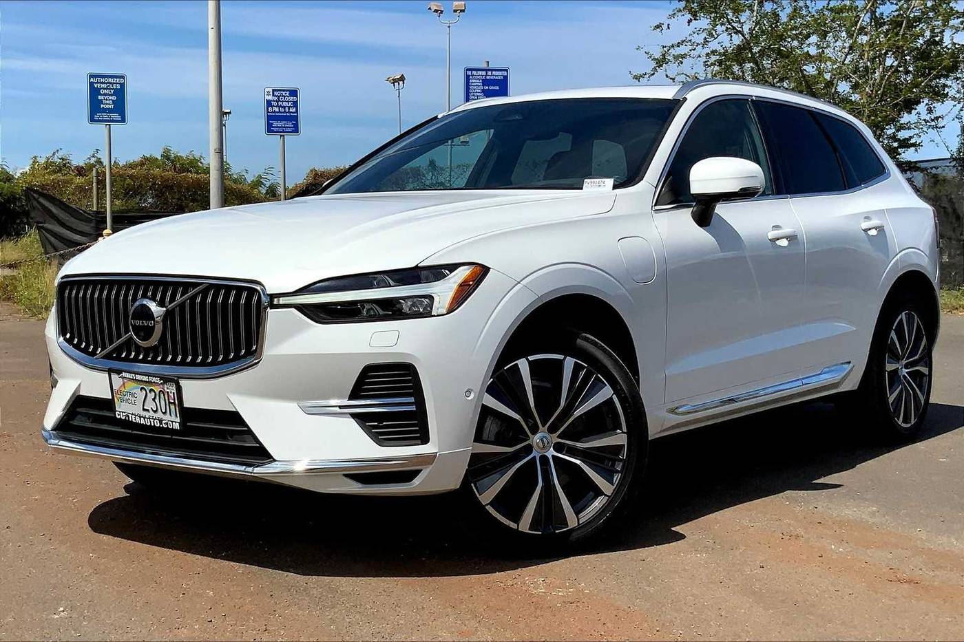 2022 Volvo XC60 Recharge Inscription Expression — SUV — 21,065 mi — Honolulu, HI