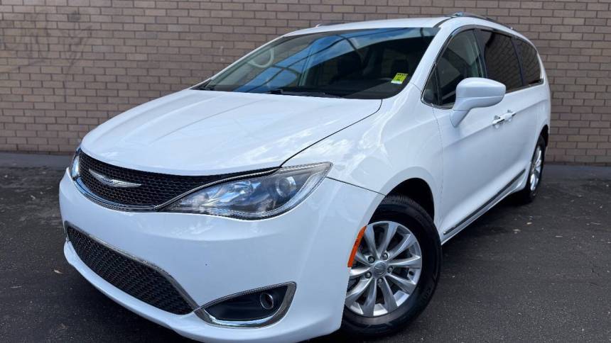 2018 Chrysler Pacifica Touring L — Minivan — 111,117 mi — Sacramento, CA