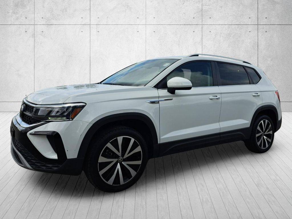 2024 Volkswagen Taos SE
