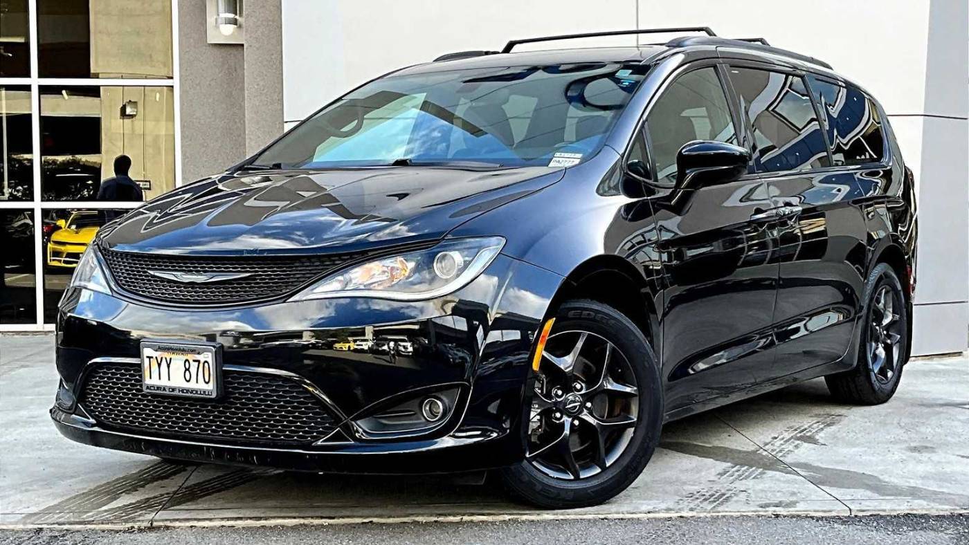 2020 Chrysler Pacifica Touring L — Minivan — 97,945 mi — Honolulu, HI