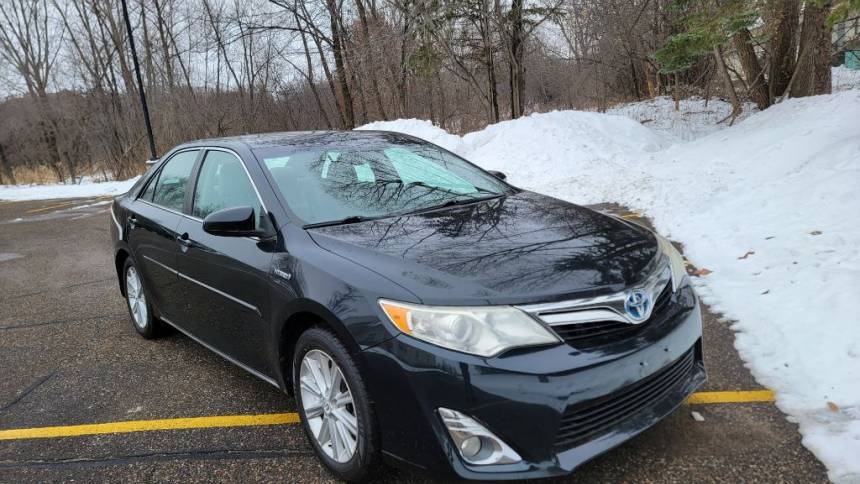 2013 Toyota Camry Hybrid LE — Sedan — 103,108 mi — Maplewood, MN