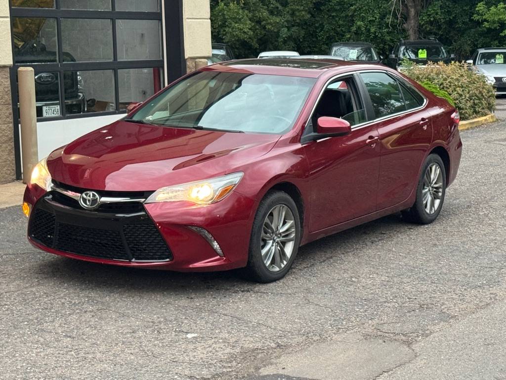 2017 Toyota Camry LE — Sedan — 157,801 mi — Maplewood, MN