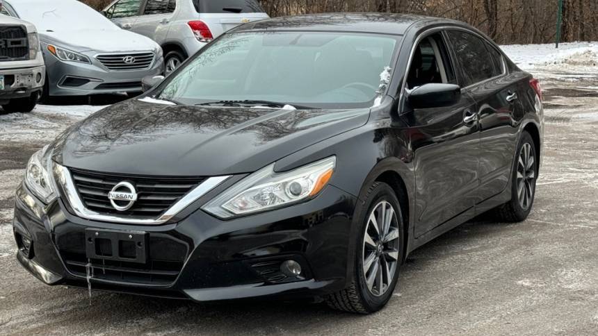 2016 Nissan Altima 2.5 SV — Sedan — 86,702 mi — Maplewood, MN