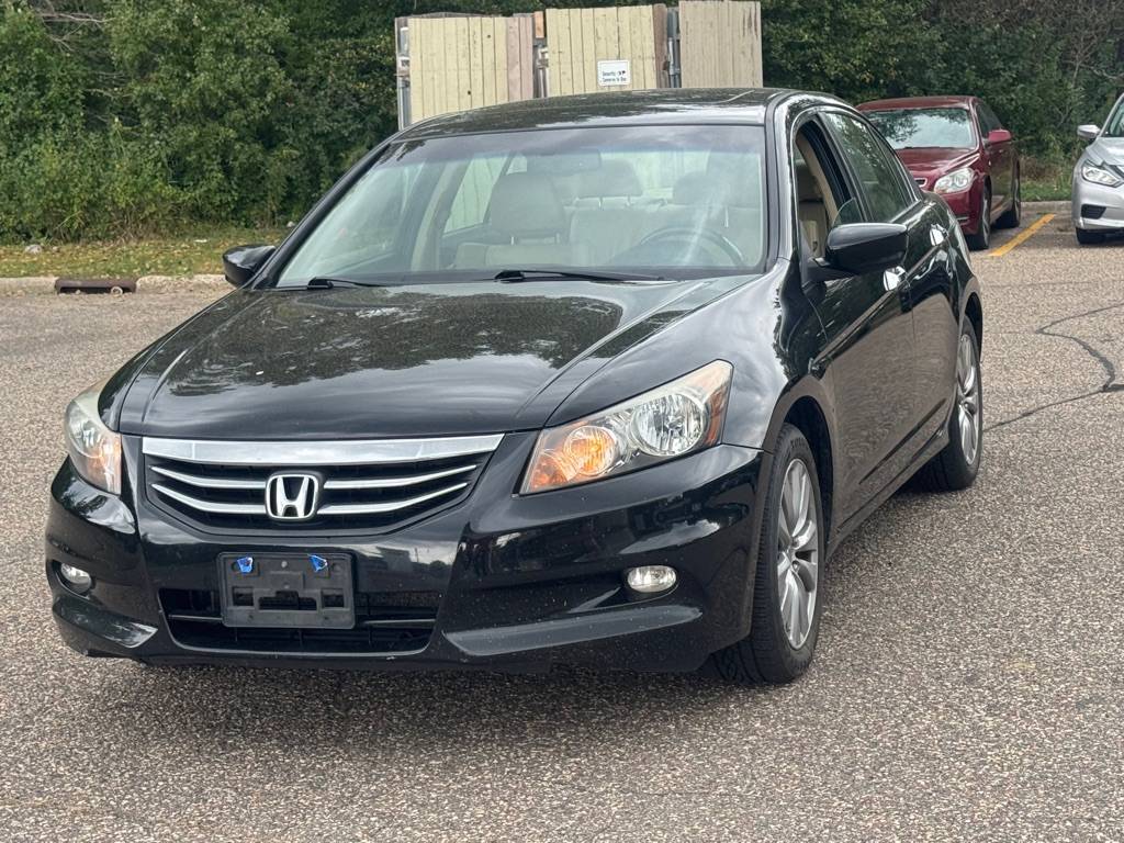 2012 Honda Accord EX-L V6 — Sedan — 185,347 mi — Maplewood, MN