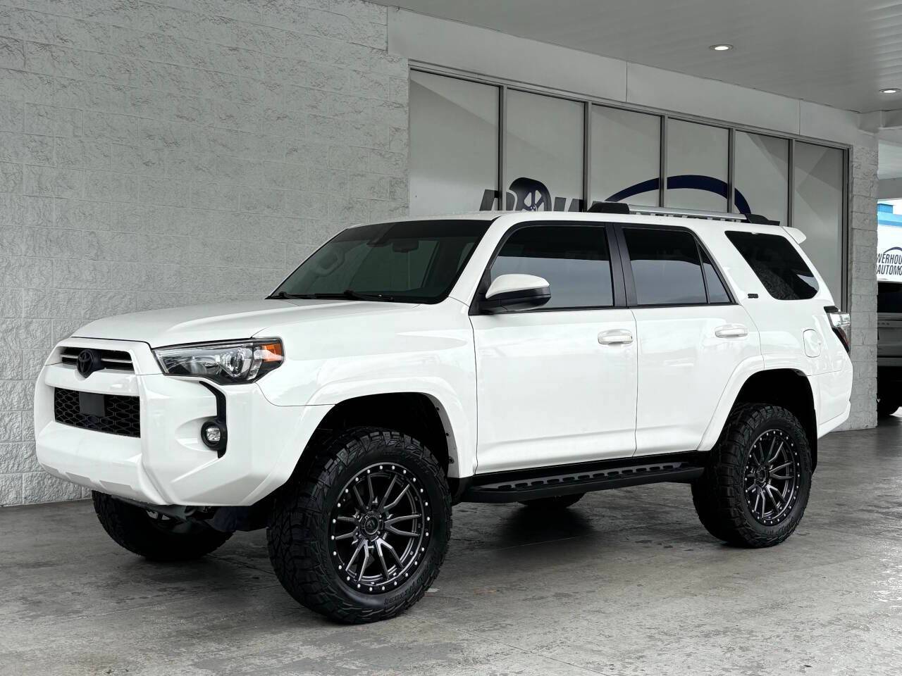 2022 Toyota 4Runner SR5 — SUV — 136,805 mi — Tampa Bay, FL