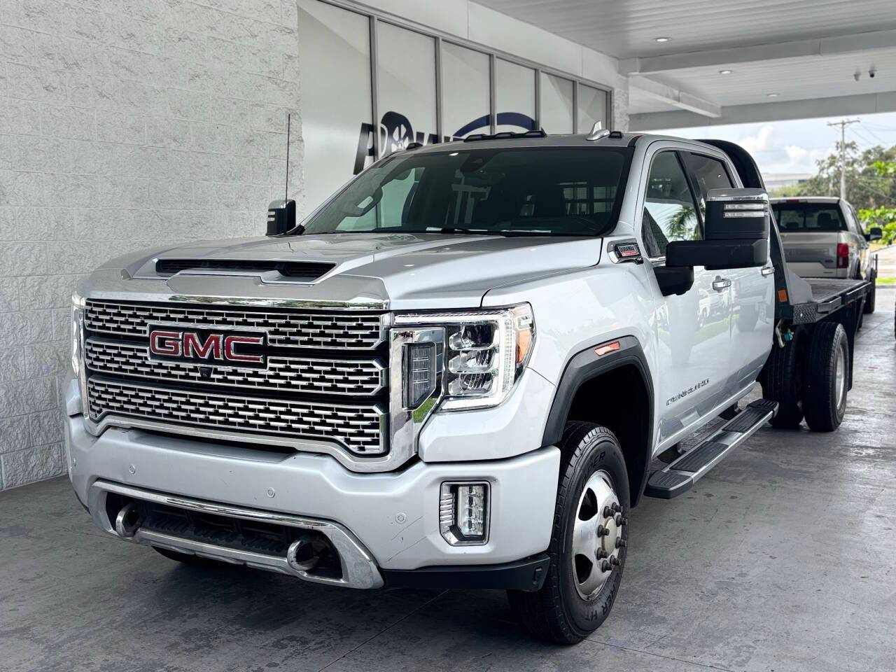 2021 GMC Sierra 3500HD Denali — Pickup Truck — 114,946 mi — Tampa Bay, FL
