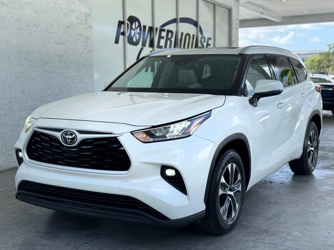 2020 Toyota Highlander XLE — SUV — 114,344 mi — Tampa Bay, FL