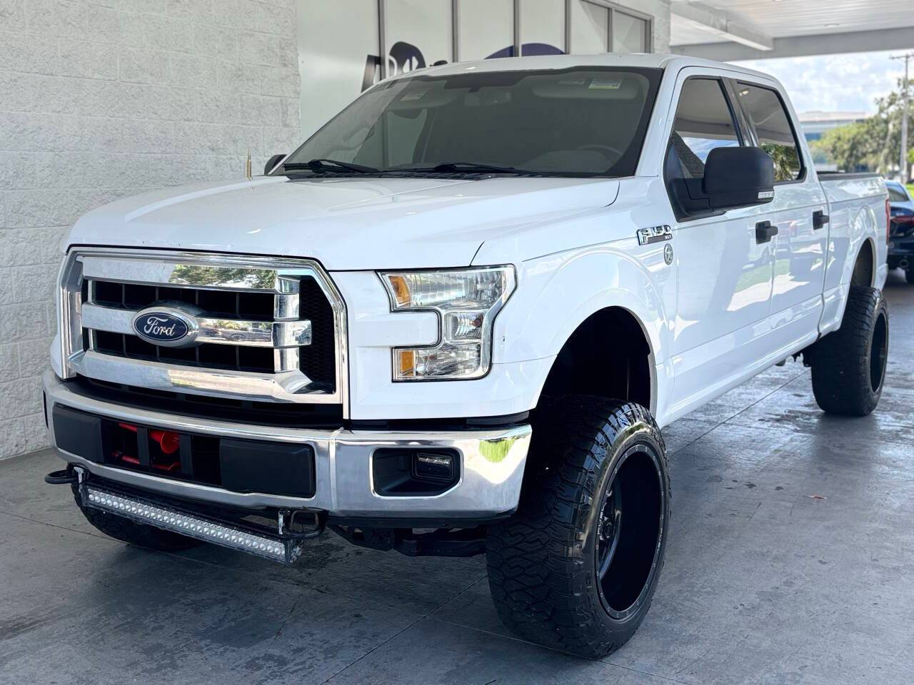 2016 Ford F-150 XLT — Pickup Truck — 206,757 mi — Tampa Bay, FL