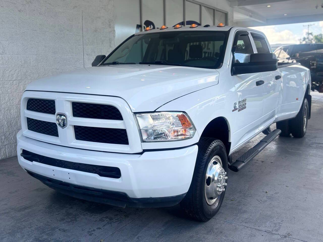 2018 Ram 3500 Tradesman — Pickup Truck — 187,696 mi — Tampa Bay, FL