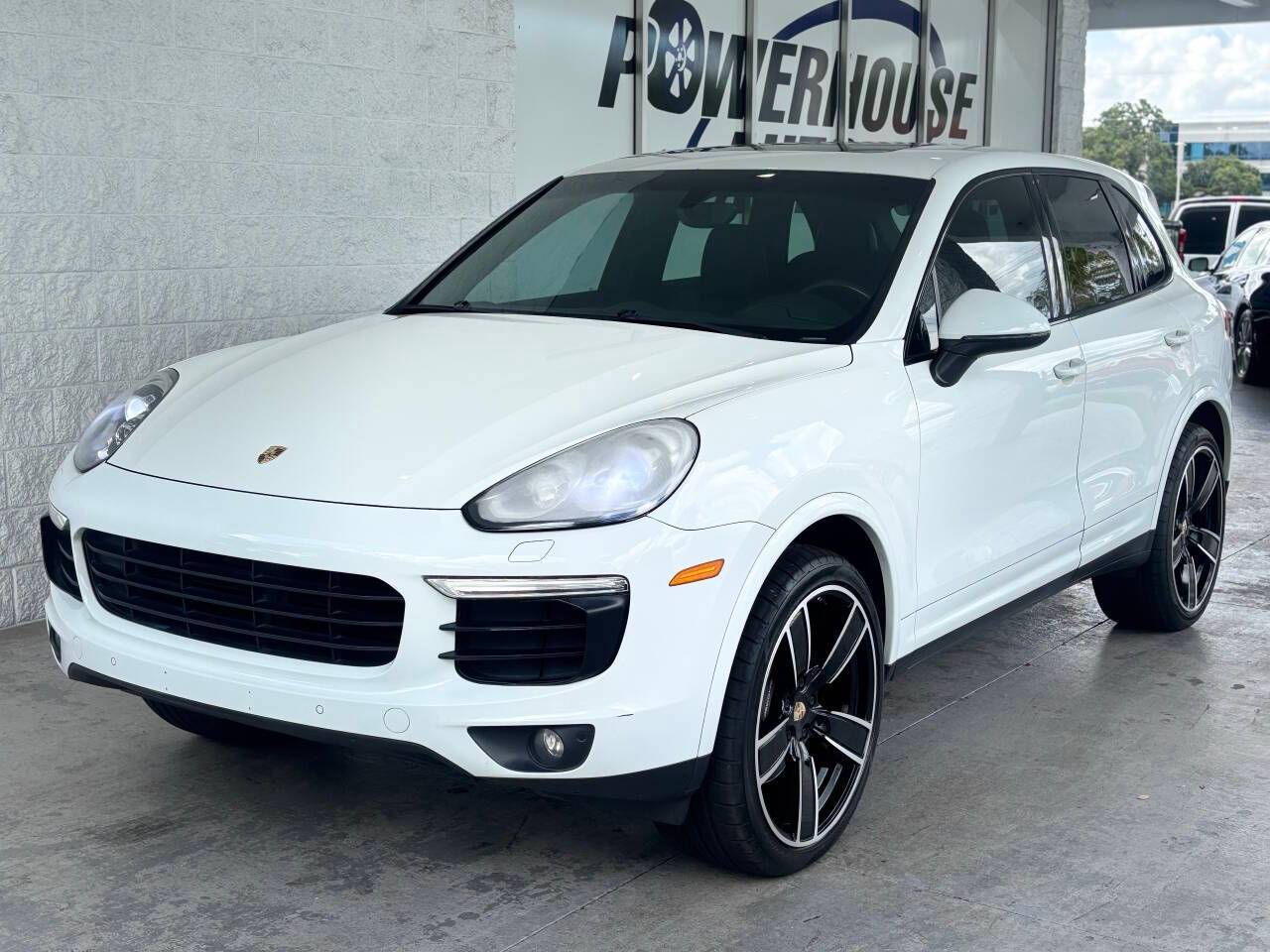 2017 Porsche Cayenne Platinum Ed. — SUV — 128,646 mi — Tampa Bay, FL