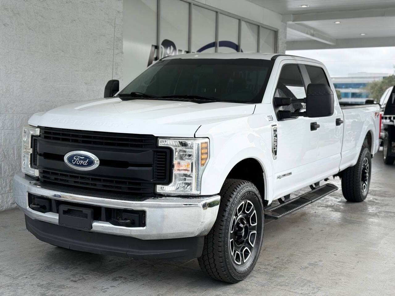 2018 Ford Super Duty F-250 XL — Pickup Truck — 212,633 mi — Tampa Bay, FL