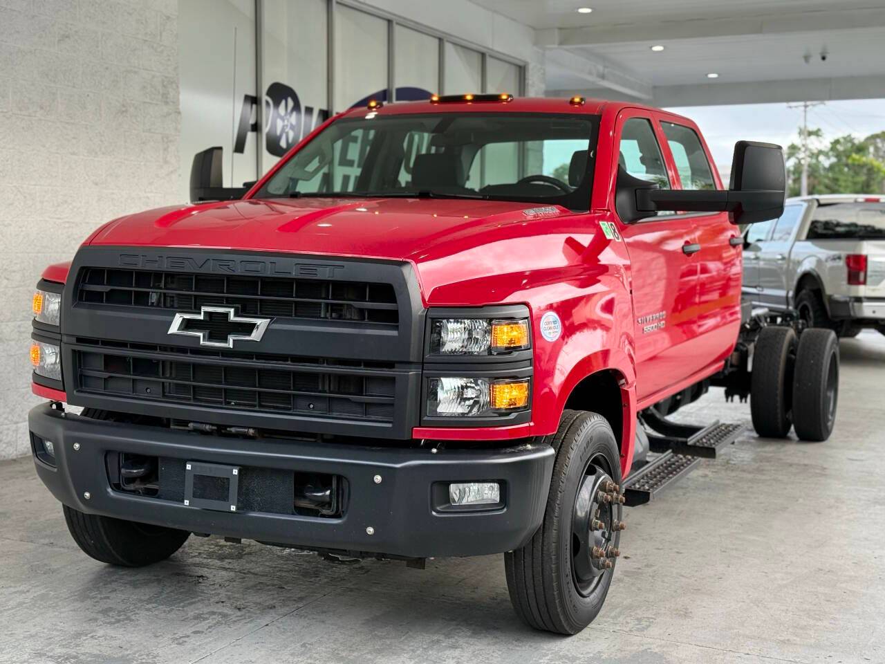 2023 Chevrolet Silverado MD Work Truck — Chassis Cab Truck — 64,575 mi — Tampa Bay, FL