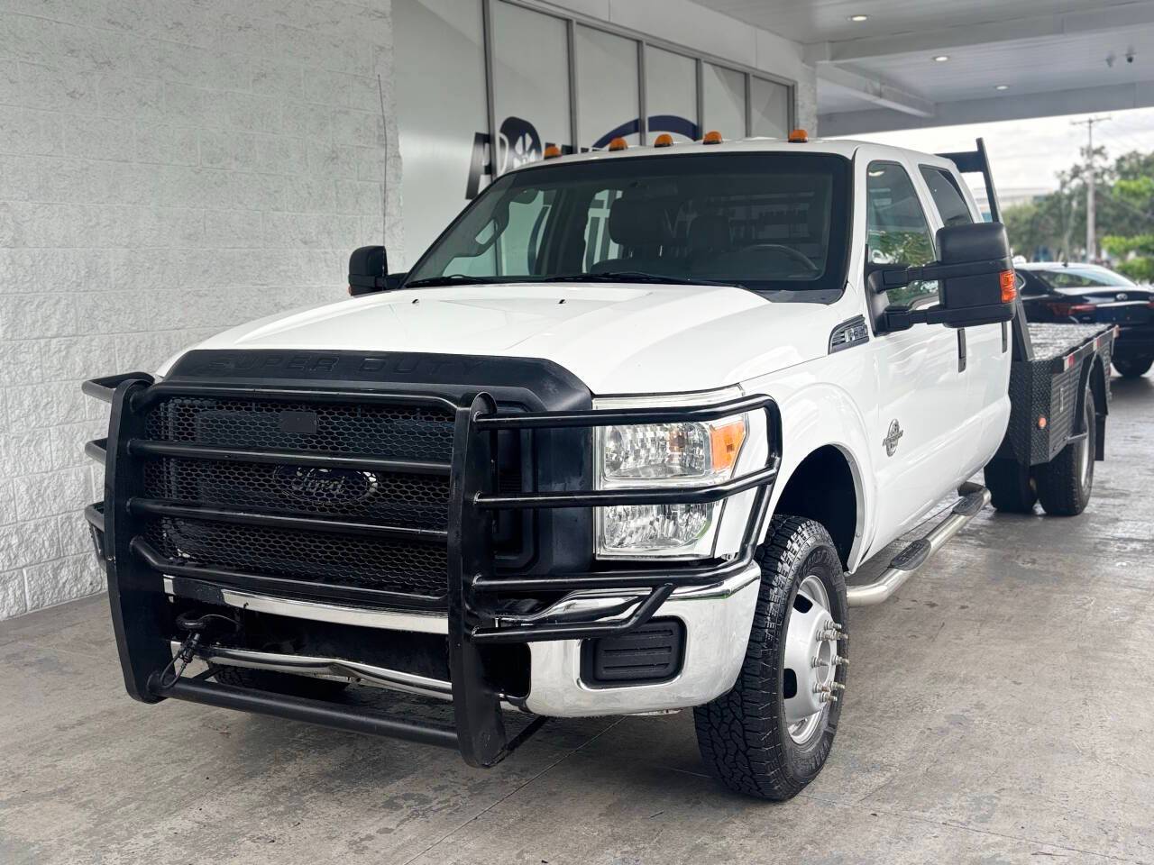 2013 Ford Super Duty F-350 Chassis Cab XL — Chassis Cab Truck — 190,706 mi — Tampa Bay, FL