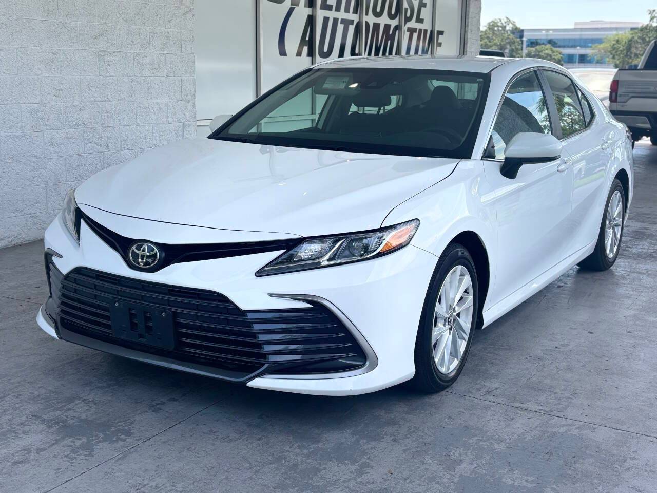 2023 Toyota Camry LE — Sedan — 25,296 mi — Tampa Bay, FL