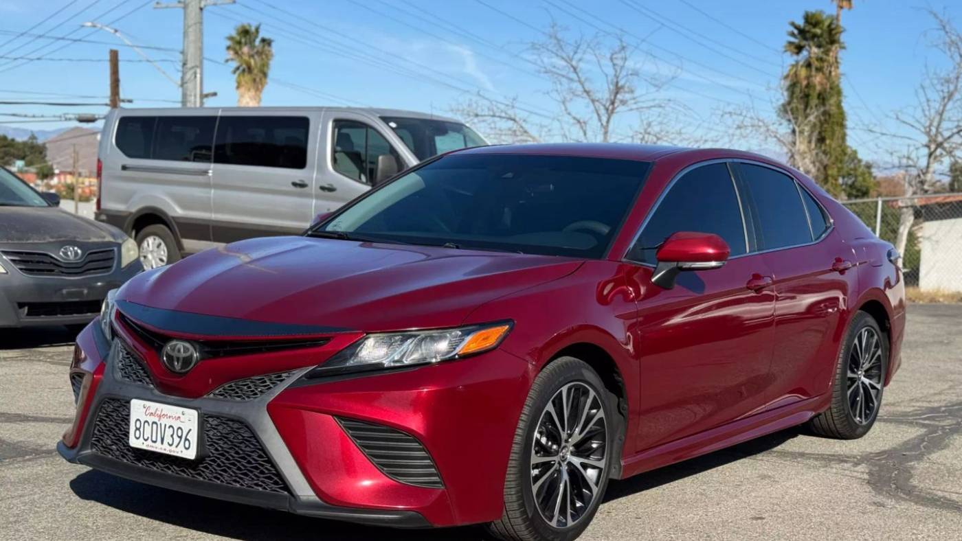 2018 Toyota Camry SE — Sedan — 101,042 mi — Riverside, CA