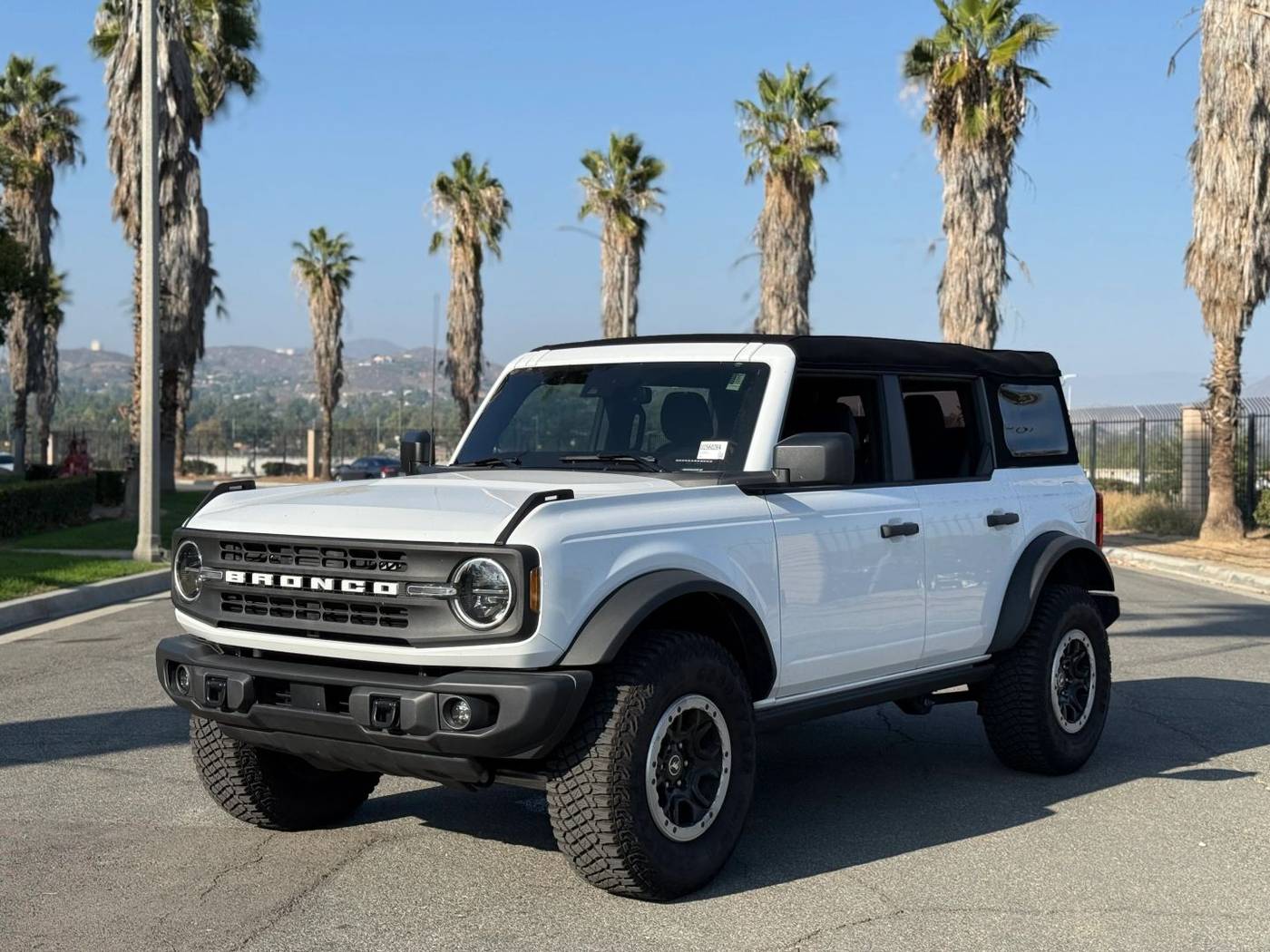 2024 Ford Bronco Black Diamond — SUV — 18,126 mi — Riverside, CA