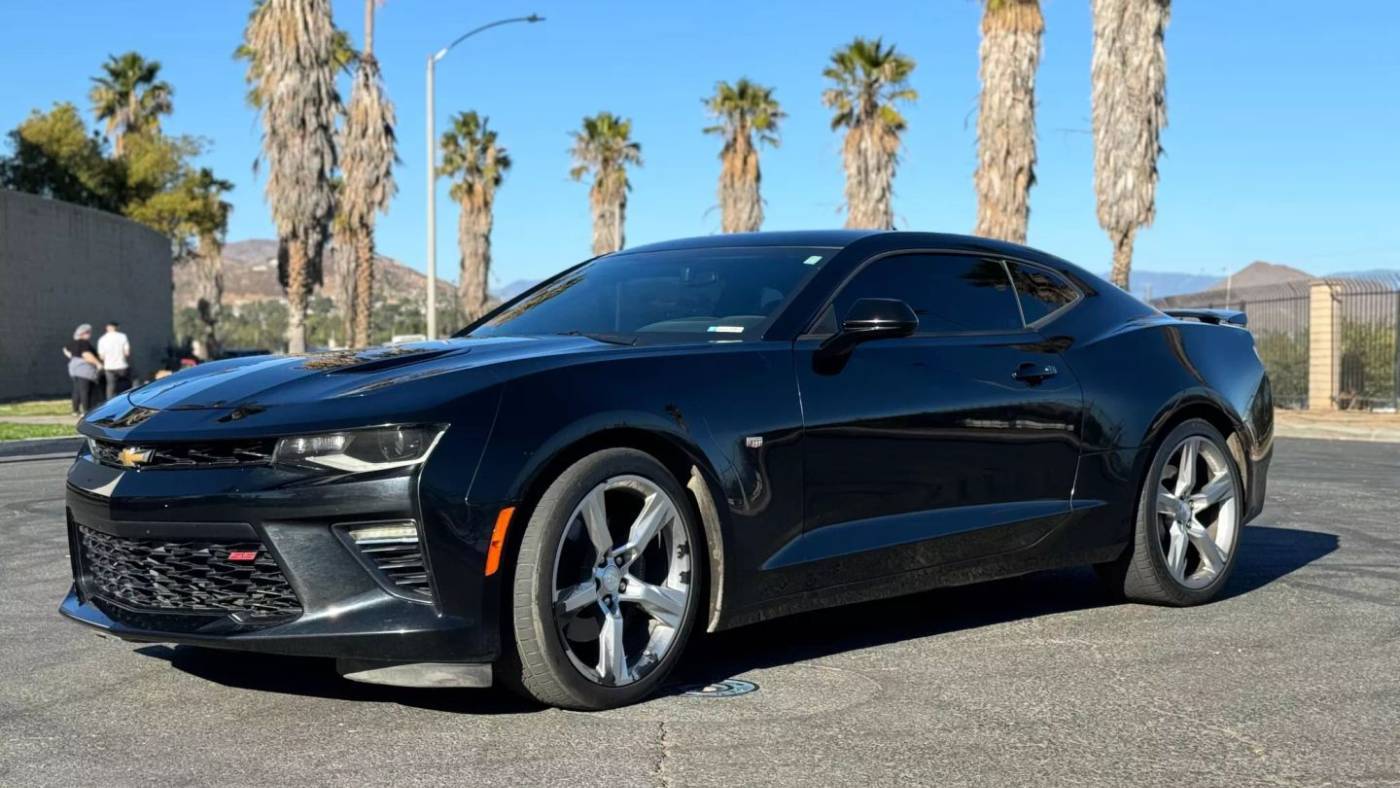 2017 Chevrolet Camaro 1SS — Coupe — 129,810 mi — Riverside, CA