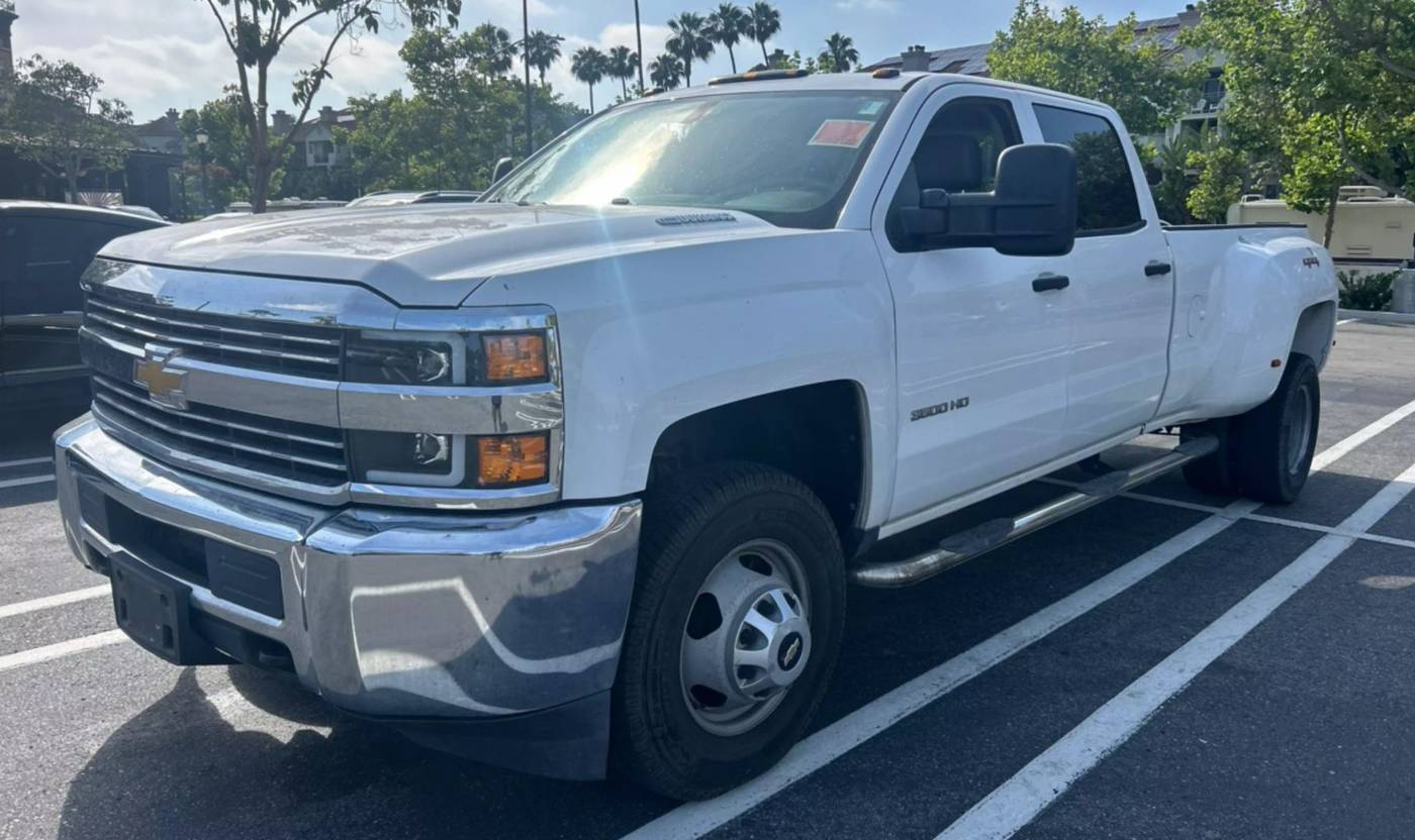 2015 Chevrolet Silverado 3500HD WT — Pickup Truck — 132,313 mi — Riverside, CA