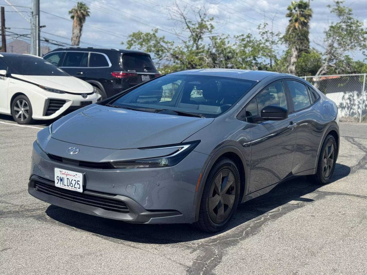 2023 Toyota Prius LE — Hatchback — 33,952 mi — Riverside, CA