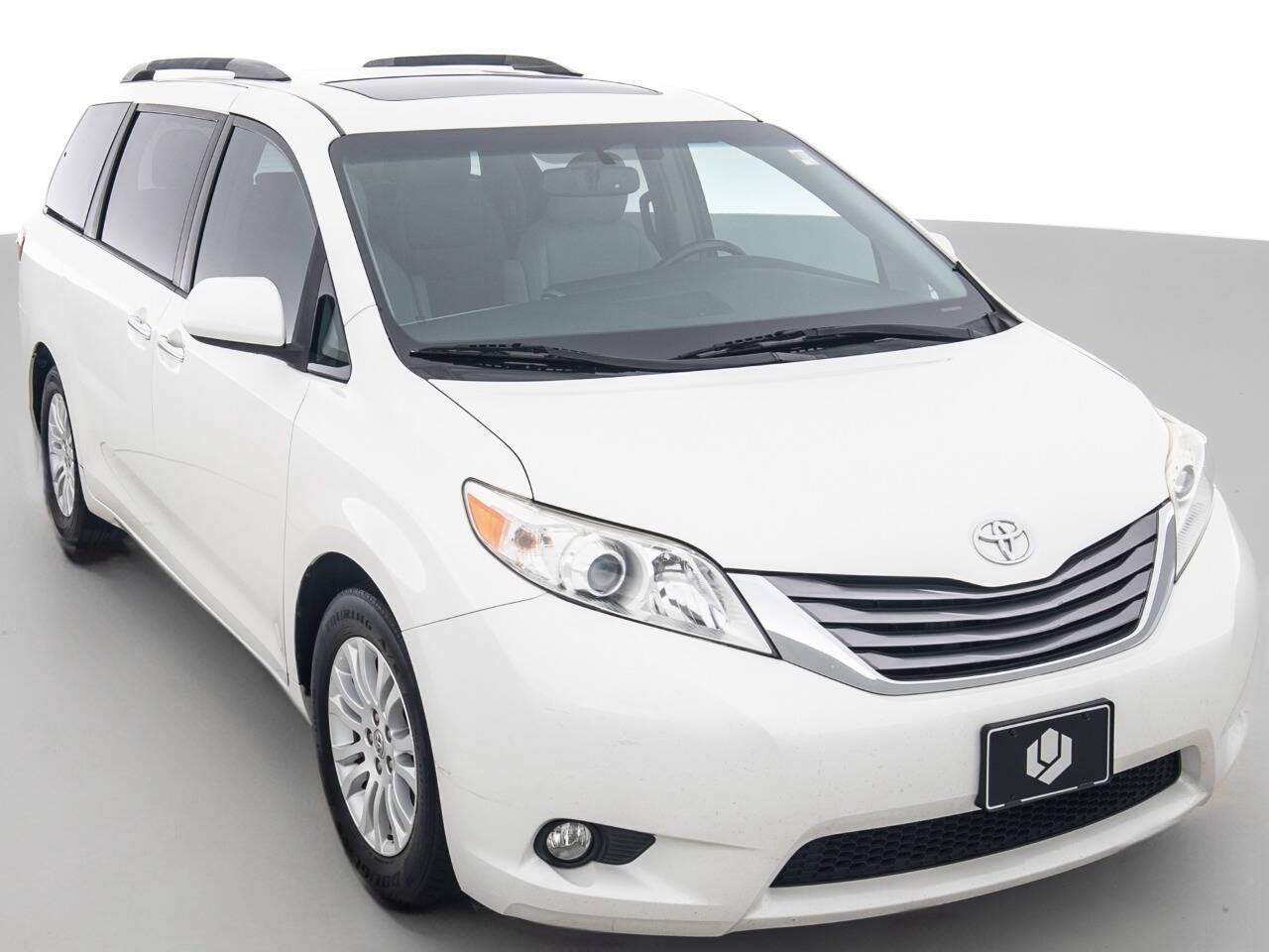 2017 Toyota Sienna XLE Premium — Minivan — 130,555 mi — Coal City, IL