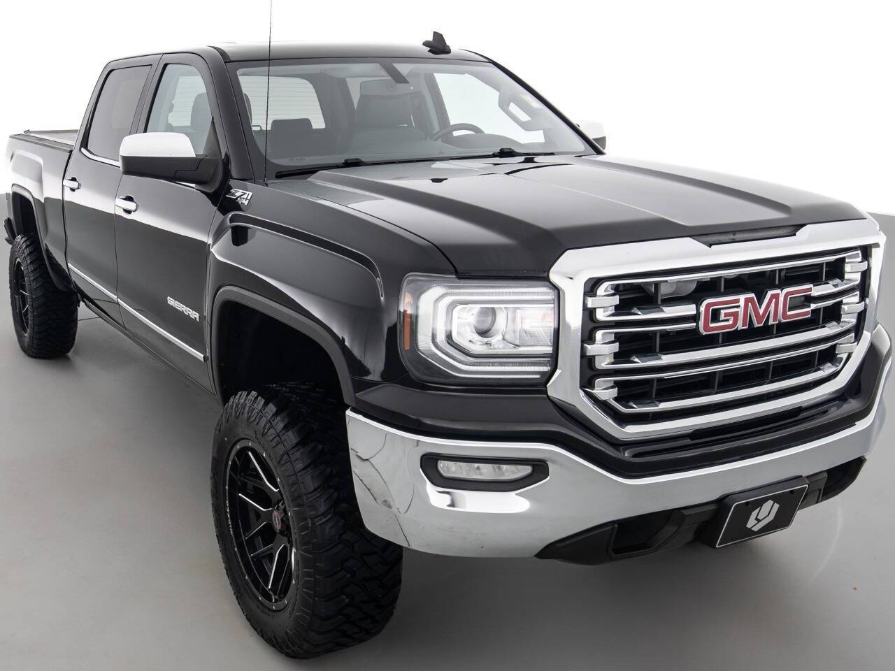 2017 GMC Sierra 1500 SLT — Pickup Truck — 171,000 mi — Coal City, IL