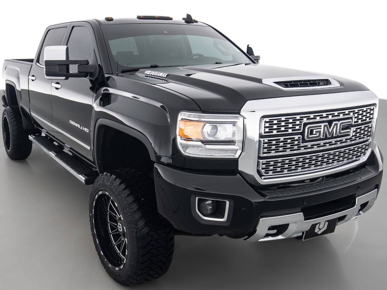 2019 GMC Sierra 2500HD Denali — Pickup Truck — 83,157 mi — Coal City, IL