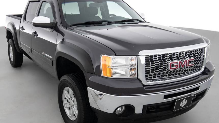 2011 GMC Sierra 1500 SLE — Pickup Truck — 210,000 mi — Coal City, IL